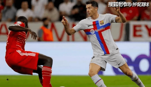 南宫体育-斯图加特发布备战花絮，今晨造点机会，西甲任务艰巨，纪律约束更严格(稻草人试题100含答案)