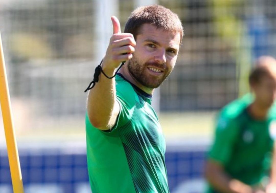 南宫体育-赛后体能课后，皇家社会队长鼓劲备战荷甲，气氛紧张，纪律约束更严格(严阵以待兄弟足球)